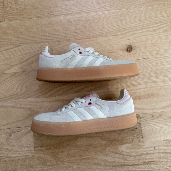 Adidas Sambae Heart Sneakers, size 8.5 - Picture 7 of 10